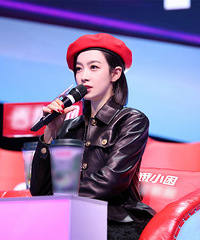 丁立以一敌二“杠上”女生战队 小仙儿赛前崩溃落泪
