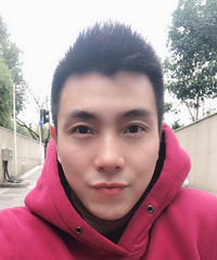 大叔只能靠健身来抗衰老了