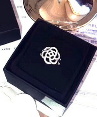 925������Ƕ��ʯ