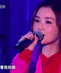 阿娇婚后首秀少女感依旧 TWINS合体了!
