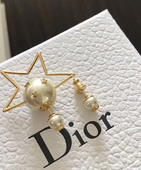 �¿����ǲ��Գƶ���������Ԫ���ϴ������ǵ�