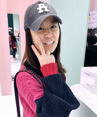 林心如素颜现身陪朋友逛商场 无PS图有点憔悴呀
