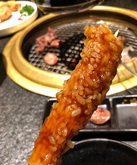 大悦城美食在此,最后一个是什么?
