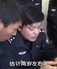 男子当街将男童塞进汽车后备箱!警察火速救援,发现…