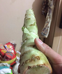 有一种爱叫妈妈的味道,莴笋+老家香肠