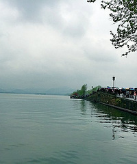 杭州这雨可能还要下半个月 真要连上“清明时节雨纷纷”?