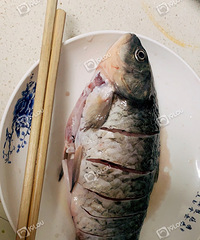 3月1日《19楼午间聊天室》10块钱两条鲫鱼!杭州哪里买菜最便宜