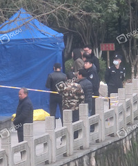 上塘河边失踪的小伙子捞上来了!唉…