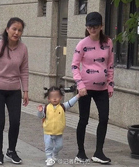 郭富城女儿正面曝光萌到爆,方媛肚子成焦点!