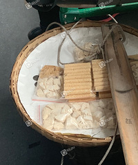 童年回忆!当年还可以用废牙膏皮换!