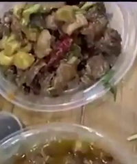 泥心!一份外卖挑出40只蟑螂!曾被两平台下架,咋还能卖?