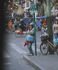这条路曾经闭着眼都能走一回,你还记得7、8年前延安路的模样吗