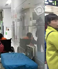 心痛!凌晨德胜高架三名绿化工被撞!