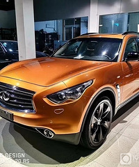 英菲尼迪QX70