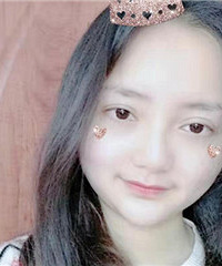 93年姑娘既成熟又可爱!