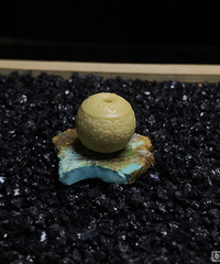 金膏玉回纹珠