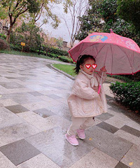 陈赫女儿正面照曝光,嘟嘴特别像爸爸