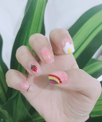 泫雅这个小妖精,迷得我连美甲也要做泫雅风的!