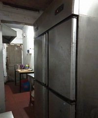 店面不租了,出售九成新厨房用品