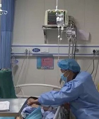 һ����С��,�����ֱ۶ϳ����أ�ҽ��˵�º����ǳ�רҵ