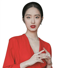 杨采钰陈金飞“父女恋”已领证结婚? 女方曾捍卫爱情怒骂网友