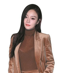 李小璐贾乃亮再起风波 女方忘切账号怒怼网友
