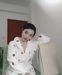 泡完澡,又累又饿,头晕。