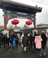 我这什么好运气£¡赶上中?#25151;?#35797;门口都是高颜?#30340;?#22899;£¡