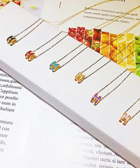 ���ֲ�ͬ�ͷ׻���ɫ��