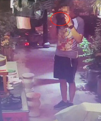 这么帅的小伙£¬半夜?#30340;?#21035;人的bra闻气味£¿