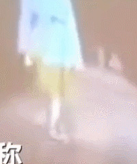 巴西男模走秀被鞋带绊倒猝死?观众以为是表演...