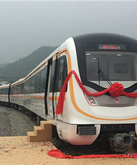 �����߾ٰ����г��ӳ�������ʽ��