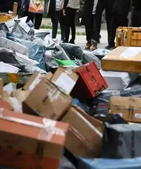 申通小哥高价收件转寄顺丰,净赚一倍!快递怎么选?