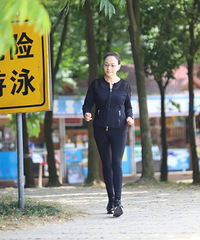58岁宋丹丹变身¡°腿精¡±£¬这些老戏骨身材好好