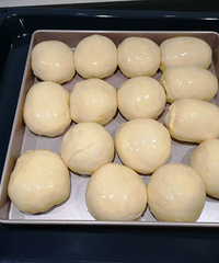 肉松小餐包