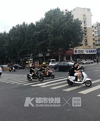兩三所學校、九條公交線路!城北這個路口居然十多年沒紅綠燈