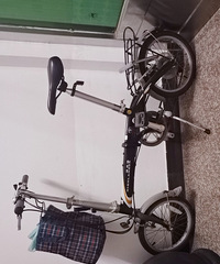 小自行车转卖,100块拿走。