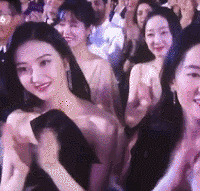以前没发?#24535;?#29980;这么好看啊...