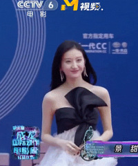 以前没发?#24535;?#29980;这么好看啊...