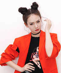 女明星扎起爆红哪吒丸子头,刘亦菲美炸