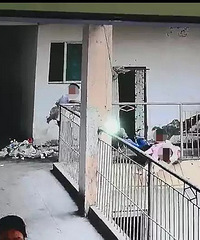 痛心!学校阳台栏杆断裂,高一两学生坠楼