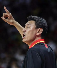 易建联拼尽全力!却仍是中国篮球历史上最黑暗的一刻