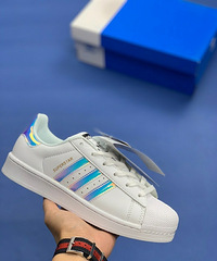 ���ϴ�˹��Ҷ����Ů���а�Ь