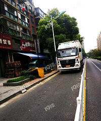 億城嘉園南門有物流公司占道經營2年多,沒人管