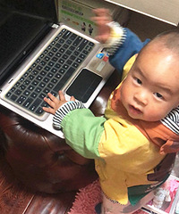 我是衣柜里的加班人