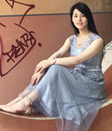 气质娴静的本地妹纸是MBA研究生,在国企上班