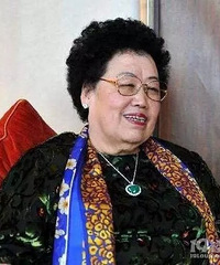 ��ɮ̫̫�����й�Ů�׸����ұ�����