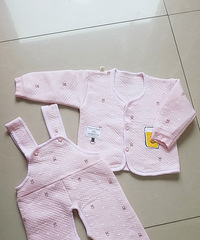 全新婴幼儿冬季服饰转让