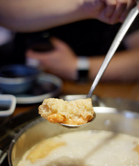 冬天最想推荐的一定是这家猪肚火锅!腊味煲仔饭太惊艳了