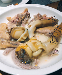 第一次吃到粥火锅,小火慢熬的粥做锅底,怎一个鲜字了得